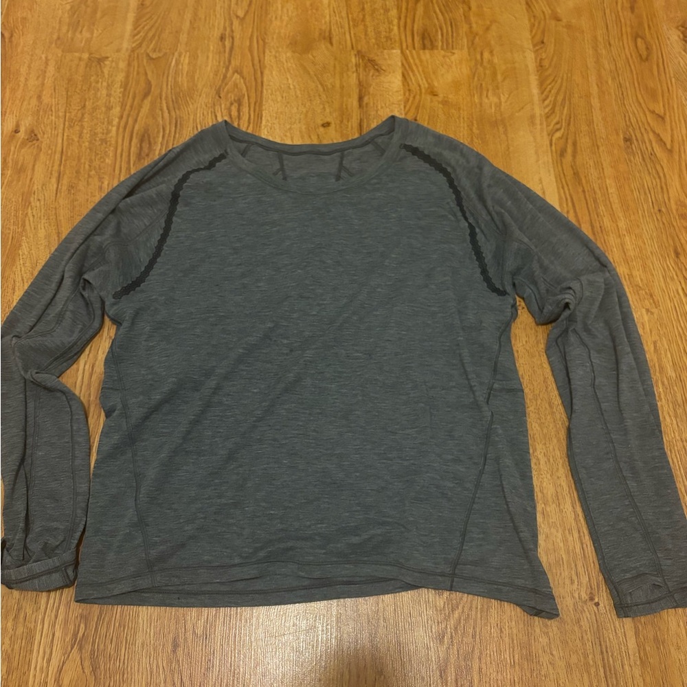 Lululemon Women's Gray Long Sleeve Top
